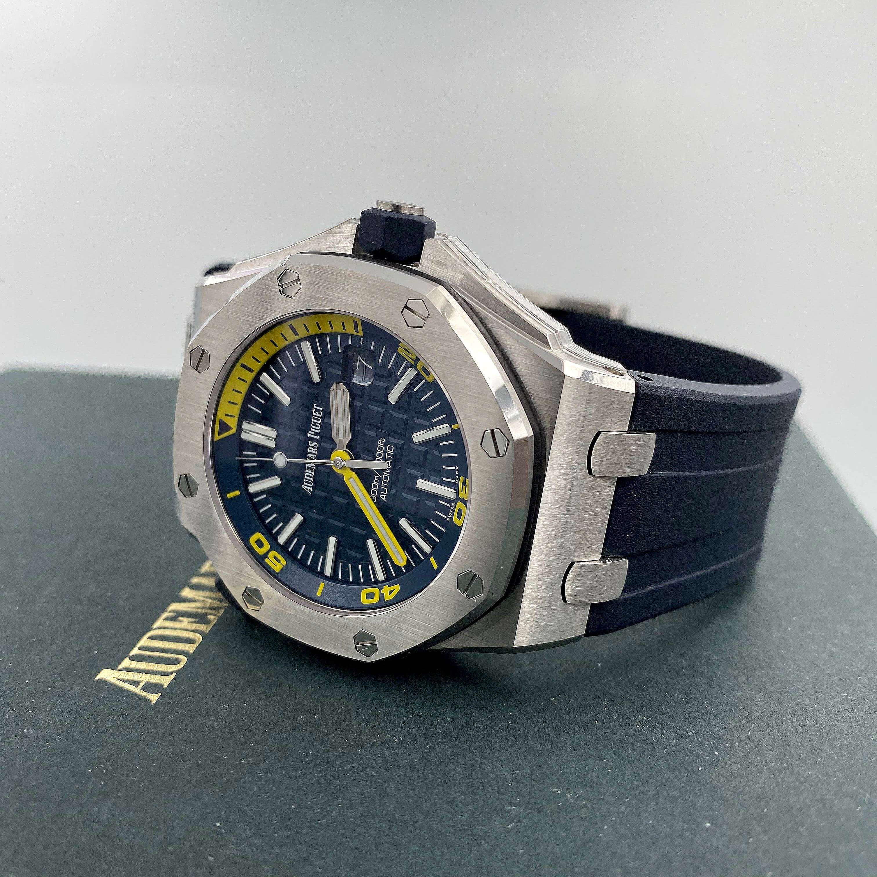 Audemars Piguet Royal Oak Offshore Diver Ref. 15710ST.OO.A027CA.01 - NEW - Image 3