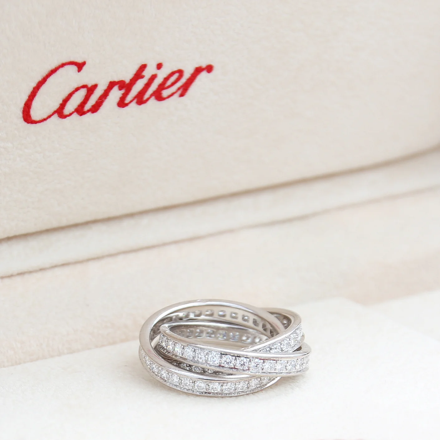 Cartier Three Bangles Diamond Rings - 750WG 10.1g - Size 54 - Image 9
