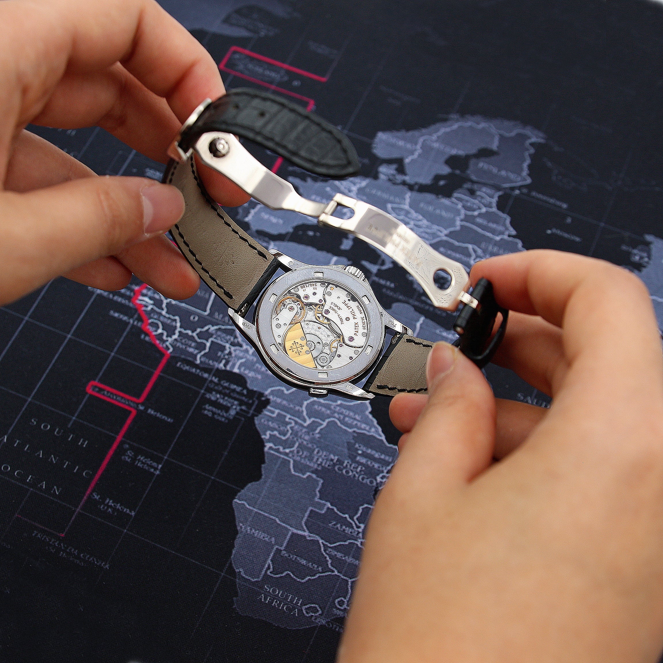 Patek Philippe World Time ref. 5110G-001 - Full Set - Image 5