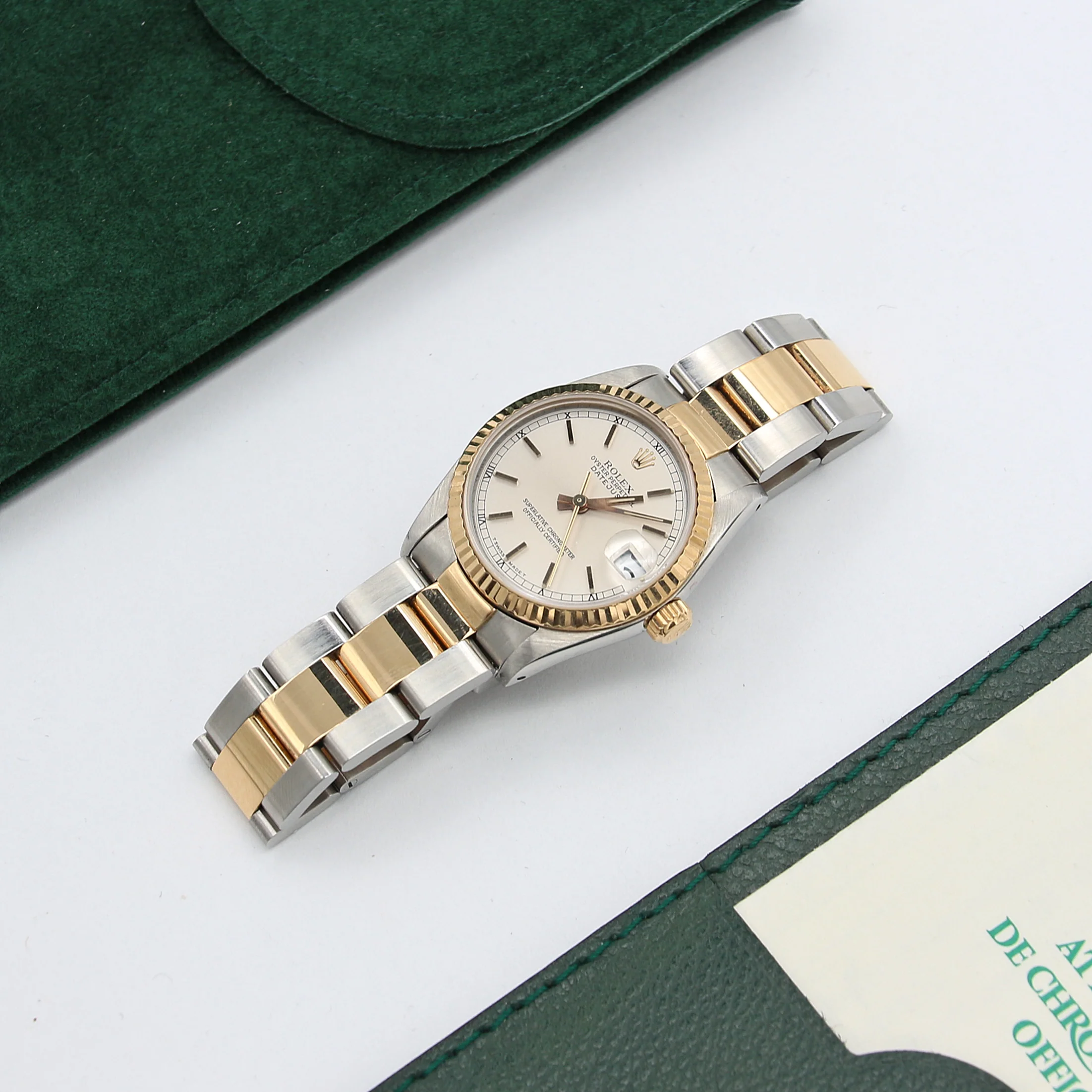 Rolex Datejust 31 Mid-Size ref. 68273 - Silver Dial W/golden Indexes with papers - Image 3