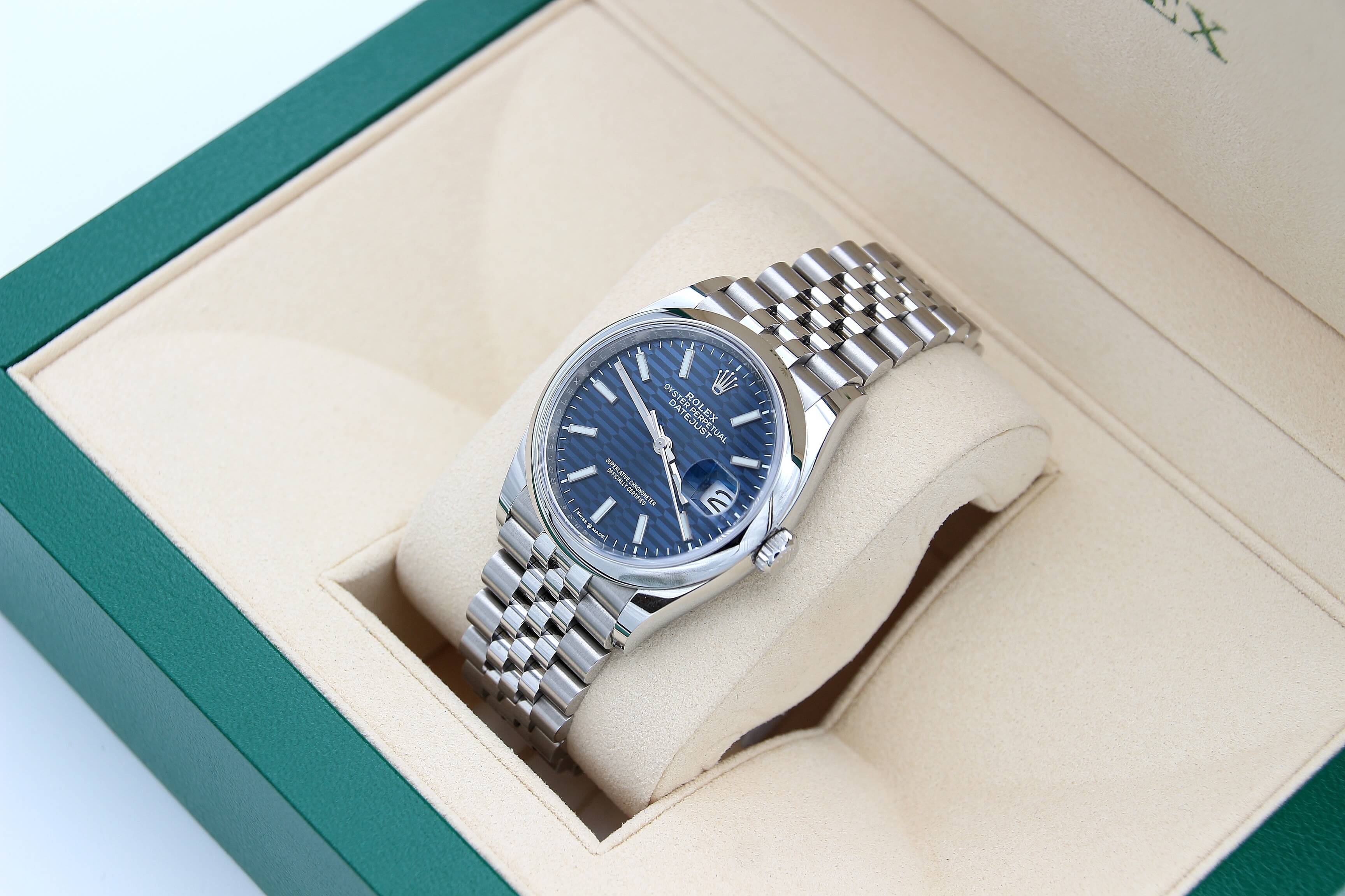 Rolex Datejust ref. 126200 Blue Motif Dial Jubilee bracelet - Full Set - Image 2