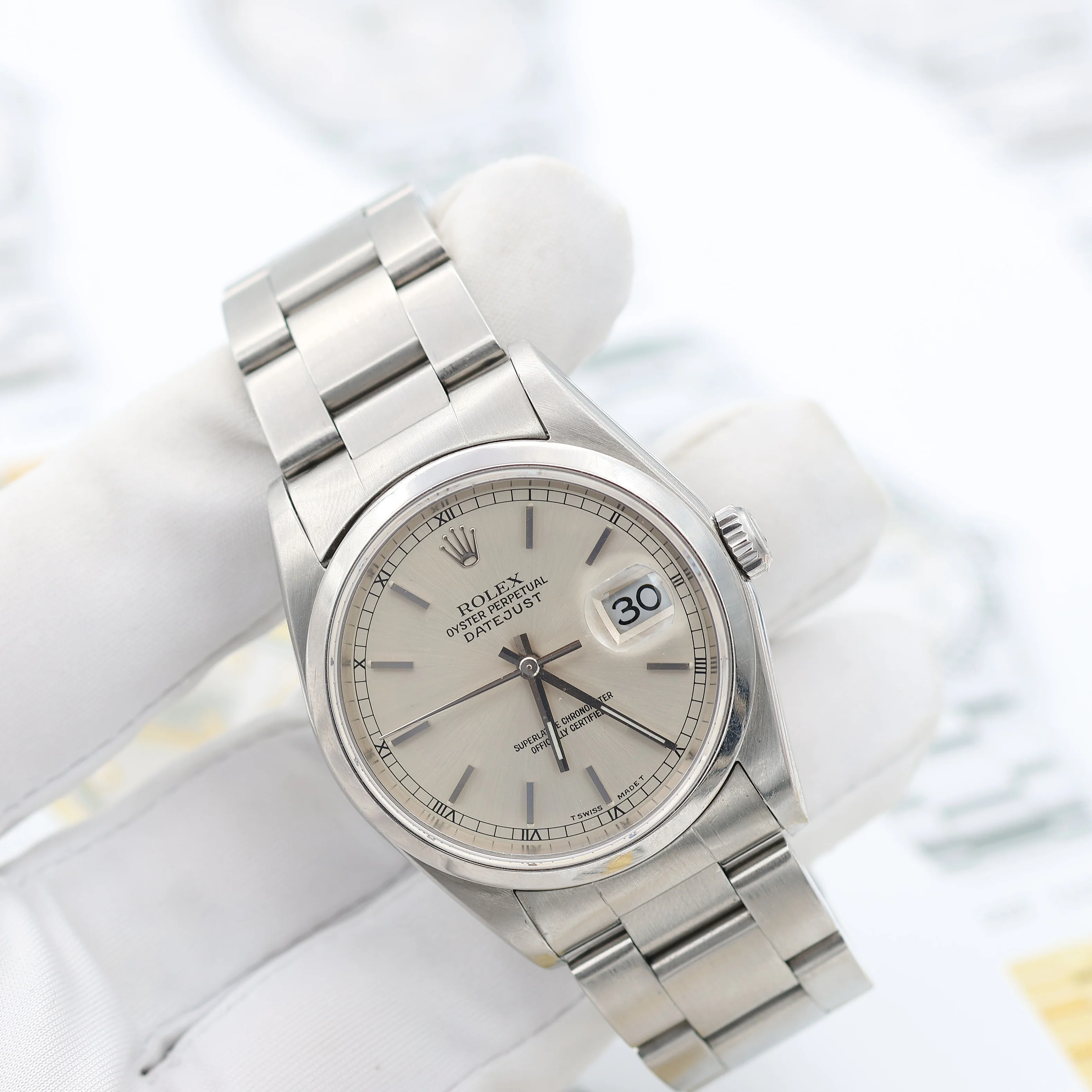 Rolex Datejust ref. 16200 Silver Dial Oyster Bracelet - Image 4