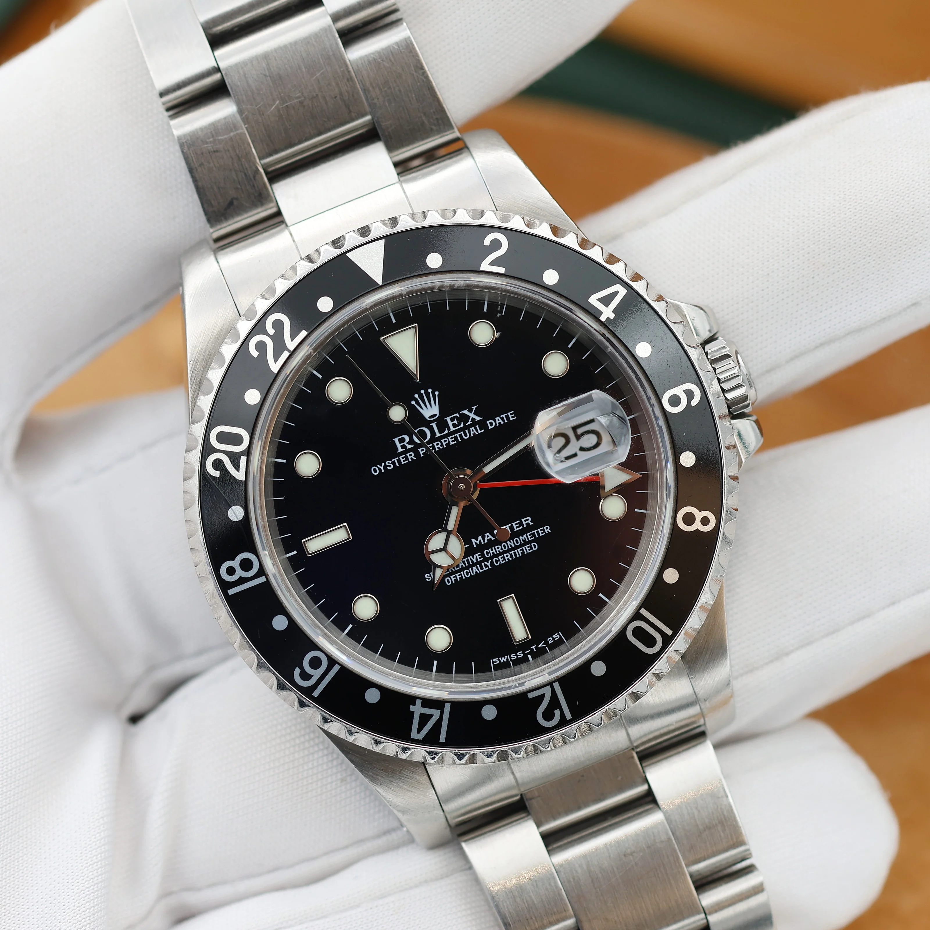 Rolex GMT-Master ref. 16700 - Black Bezel - Image 3