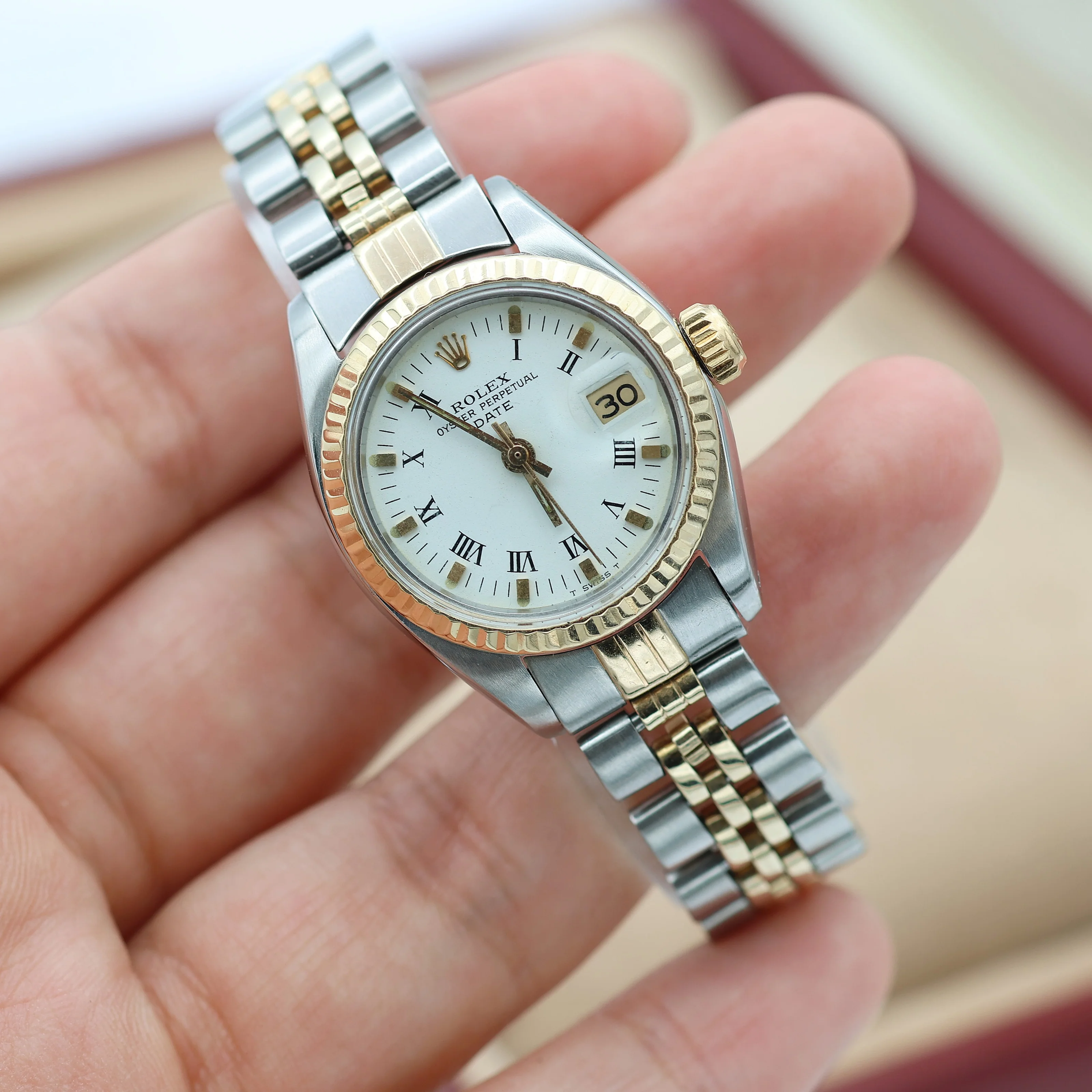 Rolex Lady-Datejust ref. 6917 Steel and Gold White Roman Dial Jubilee Bracelet - Image 10