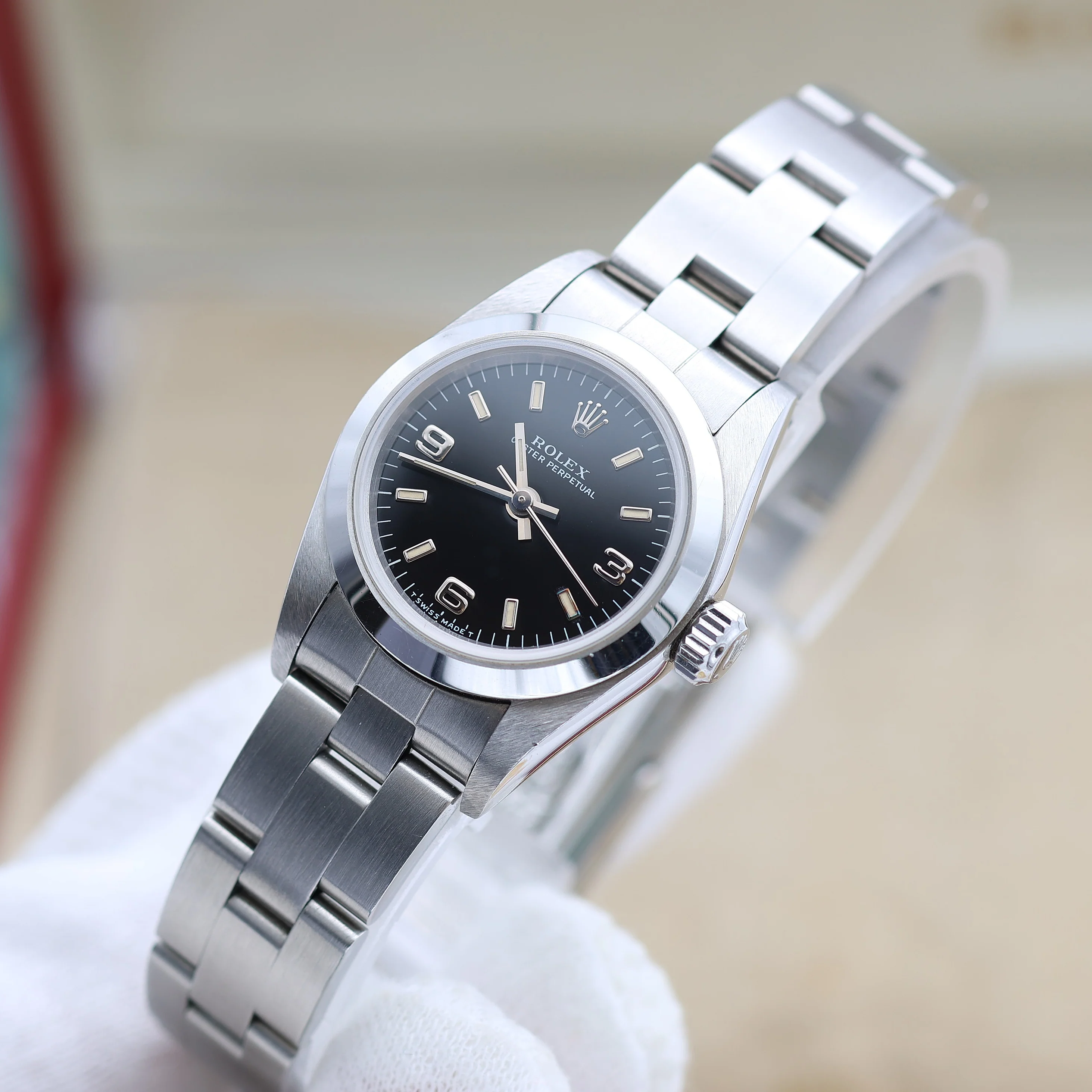 Rolex Oyster Perpetual ref. 67180 - Black 3-6-9 Dial - Oyster Bracelet