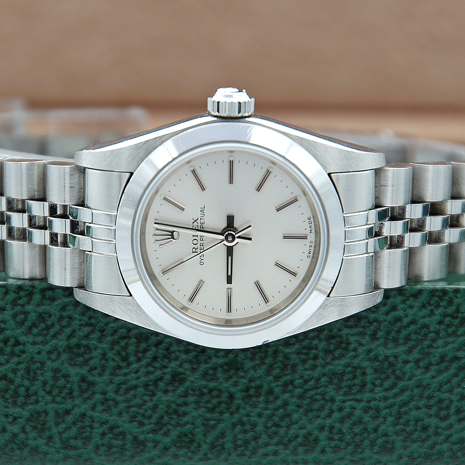 Rolex Oyster Perpetual ref. 76080 Silver Dial Steel bracelet - Image 2